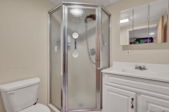 10 Eastport Manor Road, Eastport, NY 11941