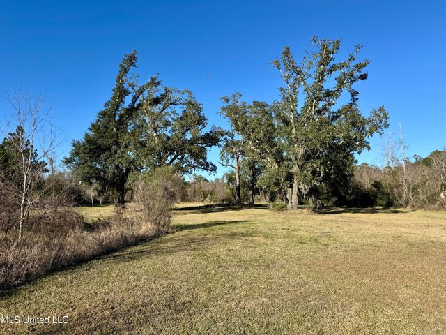 11219 Jordan River Drive, Bay Saint Louis, MS 39520