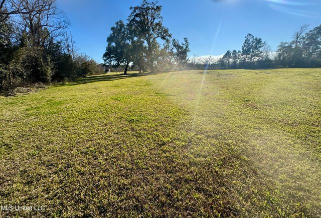 11219 Jordan River Drive, Bay Saint Louis, MS 39520