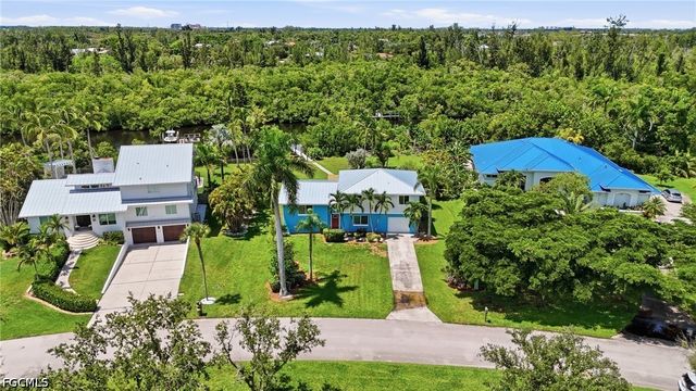 15636 Light Blue CIR, Fort Myers, FL 33908
