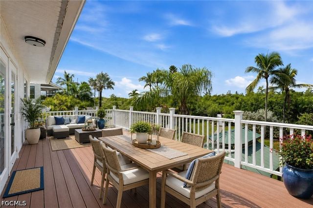 15636 Light Blue CIR, Fort Myers, FL 33908