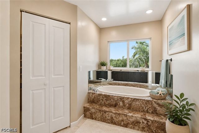 15636 Light Blue CIR, Fort Myers, FL 33908