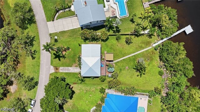 15636 Light Blue CIR, Fort Myers, FL 33908