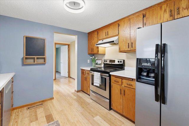 2235 Kilmer Lane N, Plymouth, MN 55441