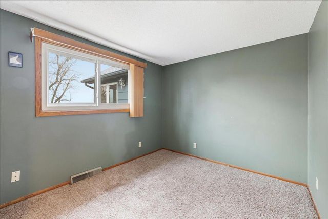 2235 Kilmer Lane N, Plymouth, MN 55441