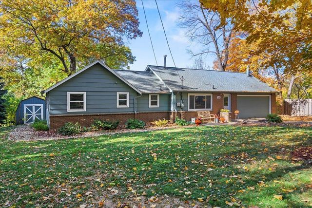 2235 Kilmer Lane N, Plymouth, MN 55441