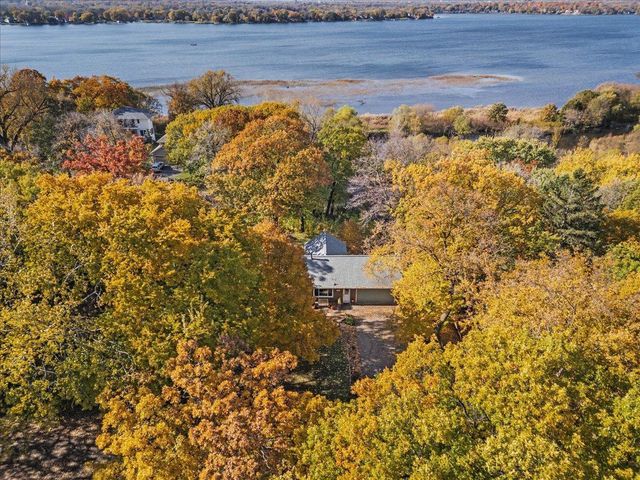 2235 Kilmer Lane N, Plymouth, MN 55441