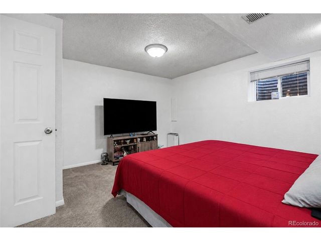 6738 S Independence St, Littleton, CO 80128