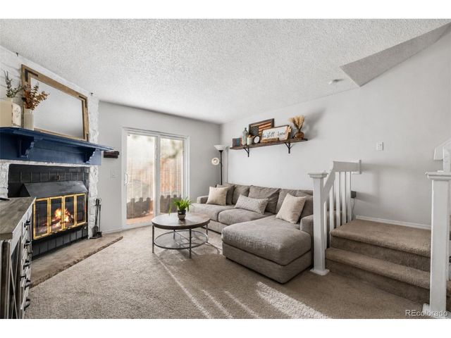 6738 S Independence St, Littleton, CO 80128