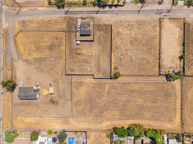 430 S Thorne Avenue, Fresno, CA 93706