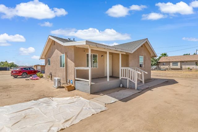 430 S Thorne Avenue, Fresno, CA 93706