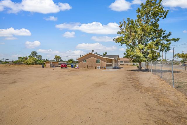 430 S Thorne Avenue, Fresno, CA 93706
