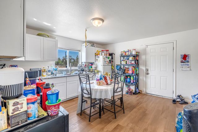 430 S Thorne Avenue, Fresno, CA 93706