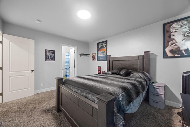 1933 W Buena Vista Avenue, Visalia, CA 93291