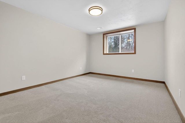 2564 N STELLITA CIRCLE, De Pere, WI 54115