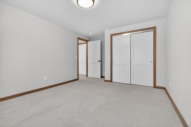 2564 N STELLITA CIRCLE, De Pere, WI 54115