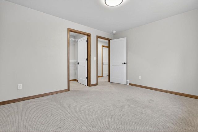 2564 N STELLITA CIRCLE, De Pere, WI 54115