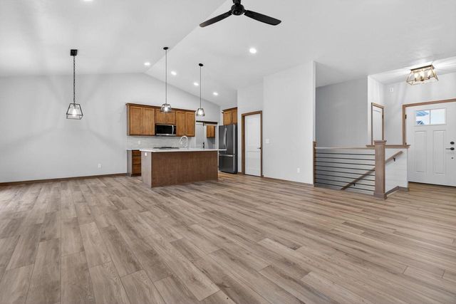 2564 N STELLITA CIRCLE, De Pere, WI 54115