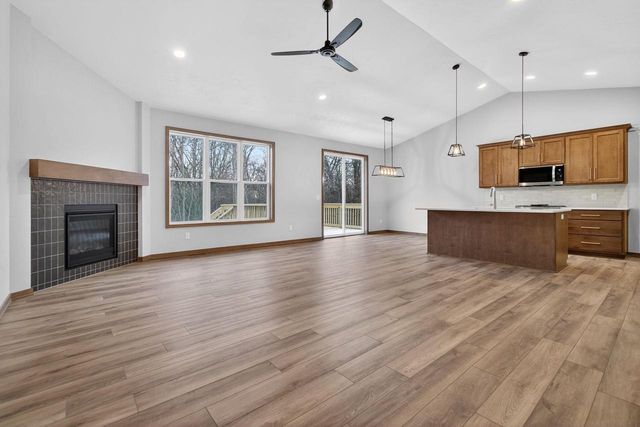 2564 N STELLITA CIRCLE, De Pere, WI 54115