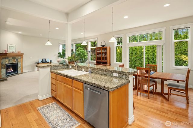 11787 159th Avenue NE, Redmond, WA 98052