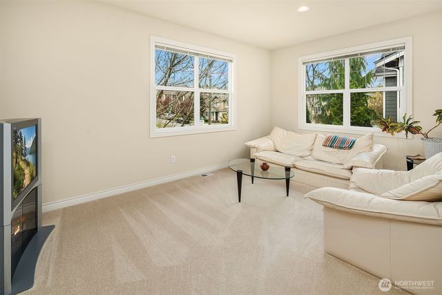 11787 159th Avenue NE, Redmond, WA 98052
