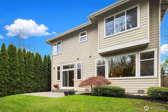 11787 159th Avenue NE, Redmond, WA 98052