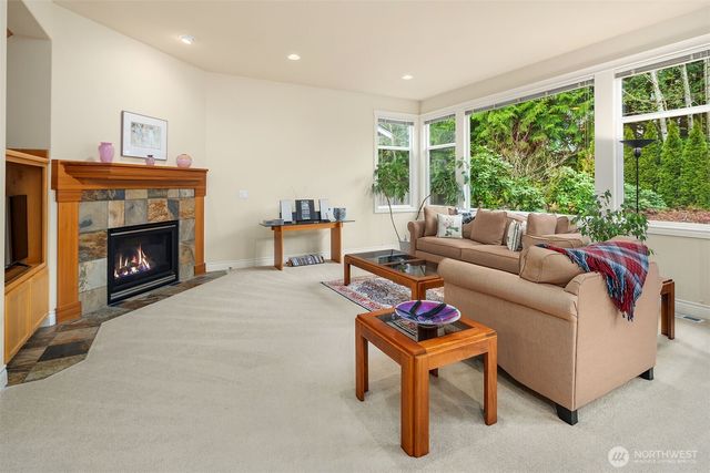 11787 159th Avenue NE, Redmond, WA 98052