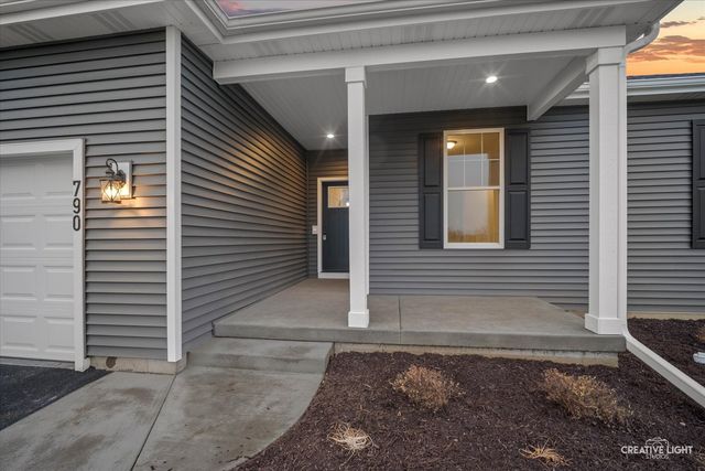 790 Cascade Drive, Marengo, IL 60152