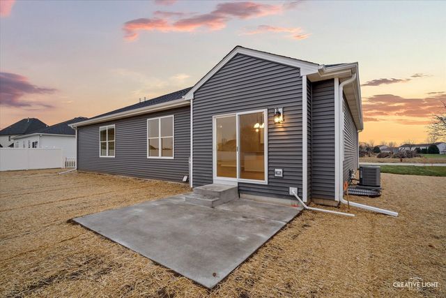 790 Cascade Drive, Marengo, IL 60152