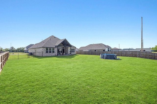 11610 E Wood Drive, Old River-winfree, TX 77523