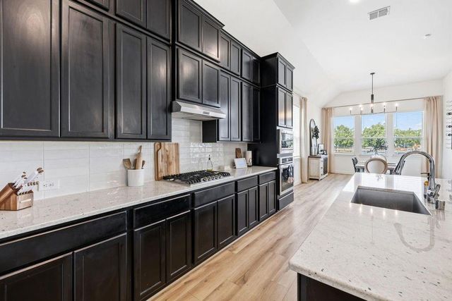 11610 E Wood Drive, Old River-winfree, TX 77523