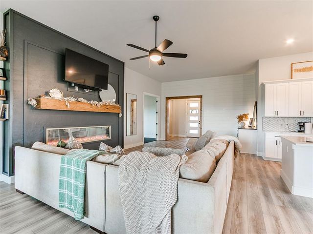 2255 Jackson Lane, Blanchard, OK 73010