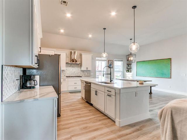 2255 Jackson Lane, Blanchard, OK 73010