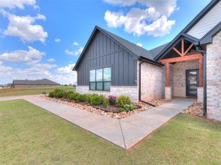 2255 Jackson Lane, Blanchard, OK 73010
