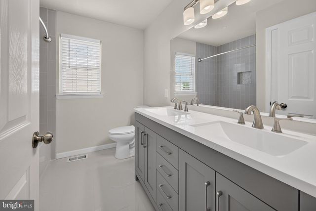 114 SUNSET DR, Mt Royal, NJ 08061