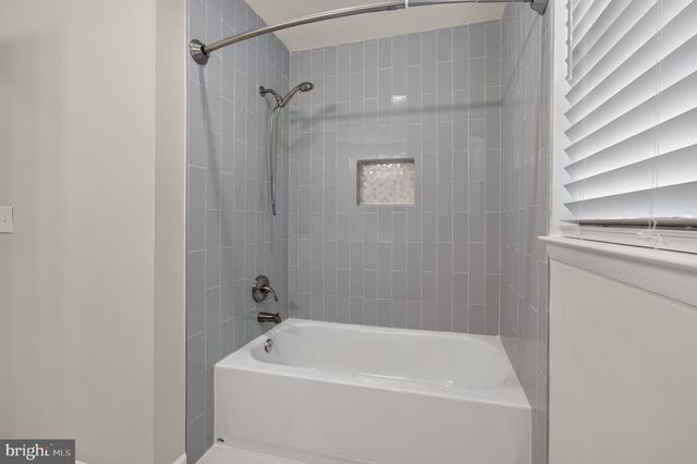 114 SUNSET DR, Mt Royal, NJ 08061