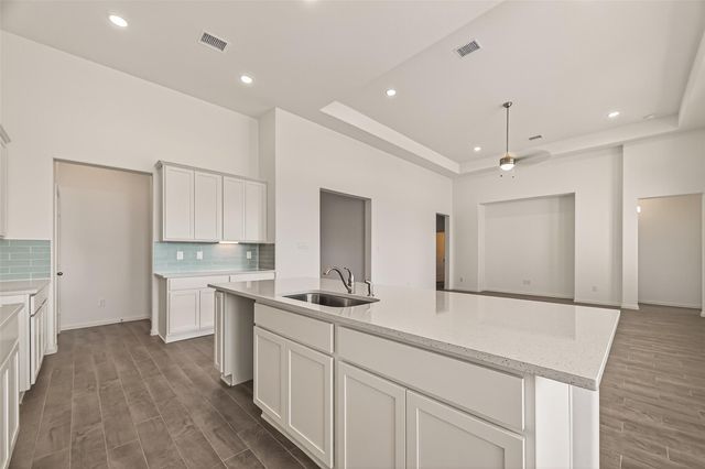 2510 Shallow Lake Lane, Iowa Colony, TX 77583