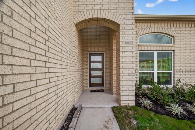 2510 Shallow Lake Lane, Iowa Colony, TX 77583