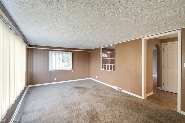 1231 Spangler Street NE, Canton, OH 44714