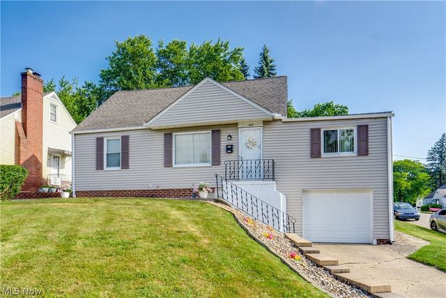 1231 Spangler Street NE, Canton, OH 44714