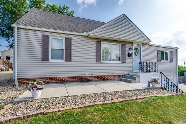 1231 Spangler Street NE, Canton, OH 44714
