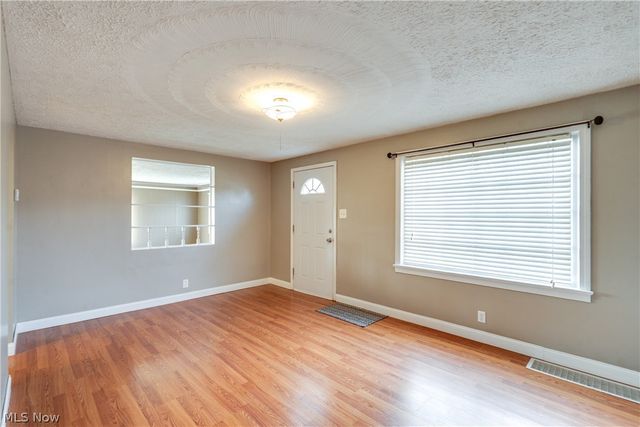 1231 Spangler Street NE, Canton, OH 44714