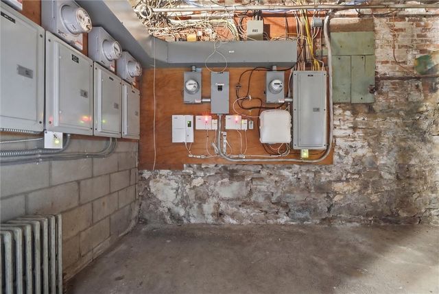 2600 Brownsville Rd, Carrick, PA 15227