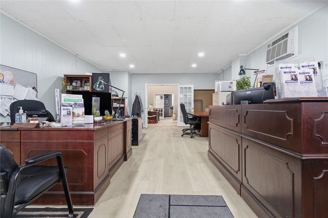 2600 Brownsville Rd, Carrick, PA 15227