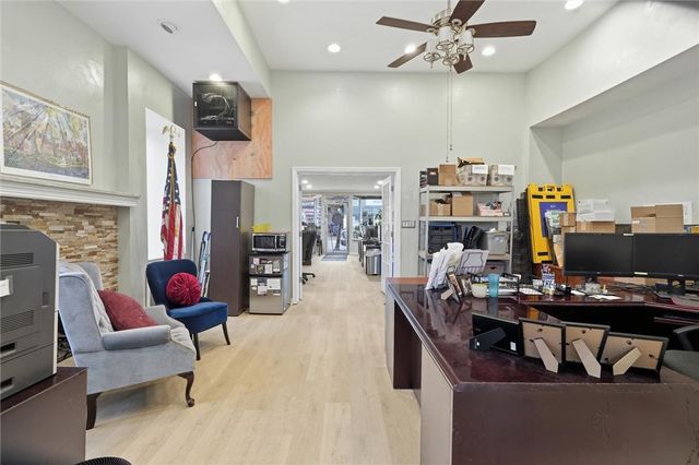 2600 Brownsville Rd, Carrick, PA 15227