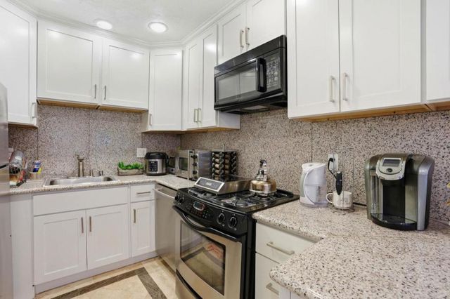 26 Big Tree Road, Woodside, CA 94062