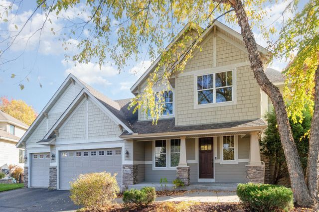 8124 Clifford Circle, Inver Grove Heights, MN 55076