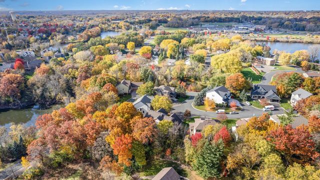 8124 Clifford Circle, Inver Grove Heights, MN 55076