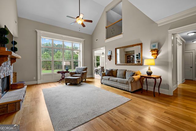 134 Beaumont Farms Drive, Sharpsburg, GA 30277