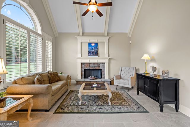 134 Beaumont Farms Drive, Sharpsburg, GA 30277